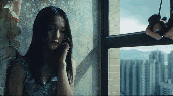 她会和那些男人做朋友,而每次服务后还不收钱.